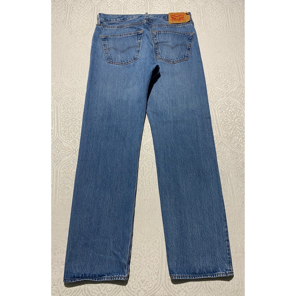 Levis 501 Mens 33x32 Original Fit Medium Wash Blue Button Fly Straight Leg Jeans